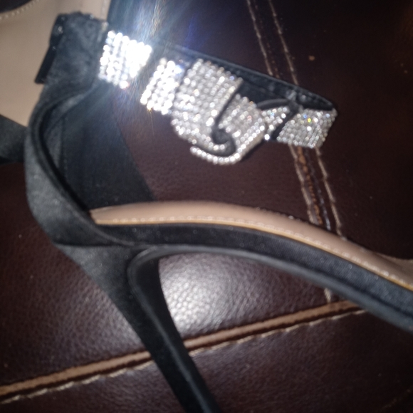 Heels - Picture 2 of 6